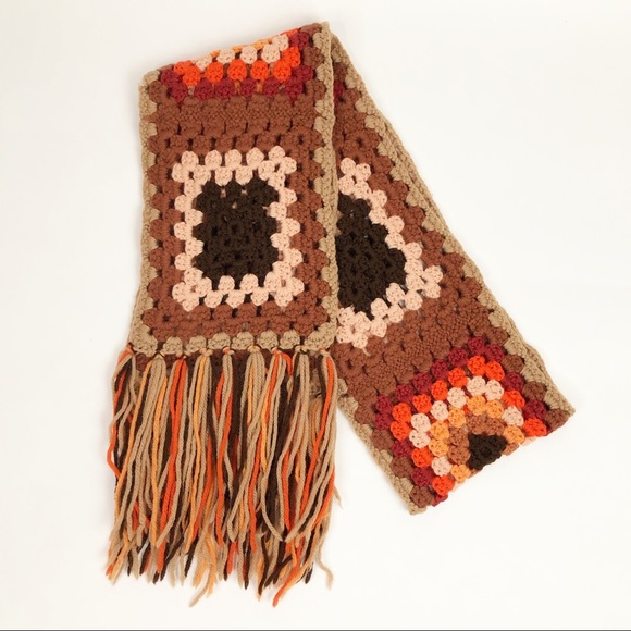 Vintage Accessories - GRANNY SQUARE Handmade Crochet Scarf Fringe